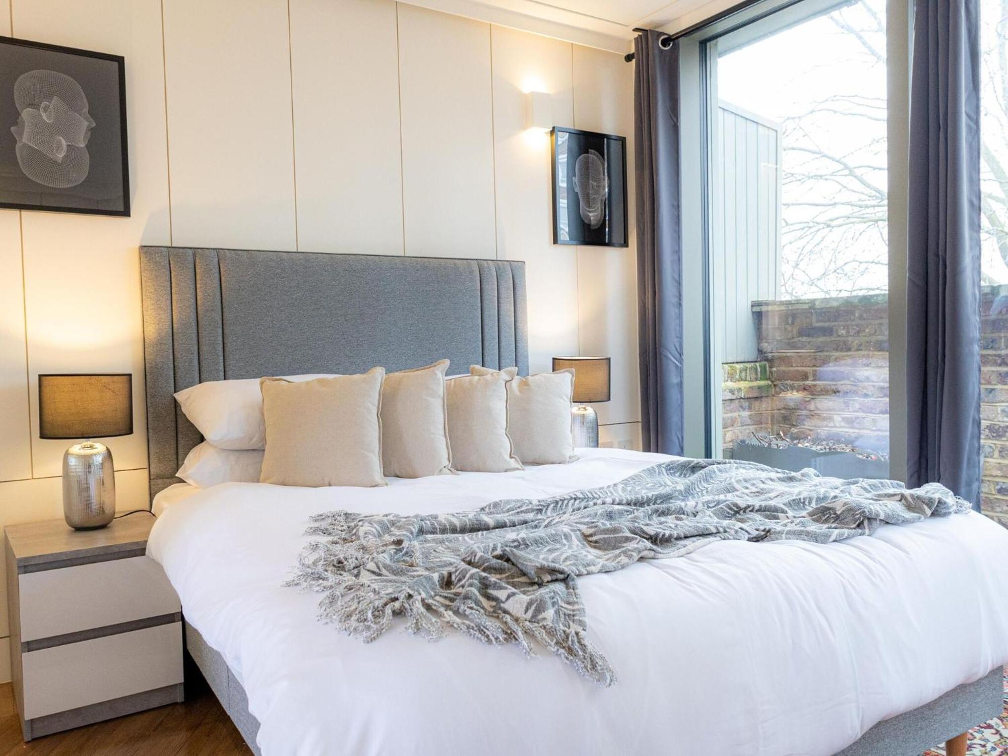 Modern Deluxe Five Bedroom House Near Chalk Farm Station By Belvilla London Eksteriør billede